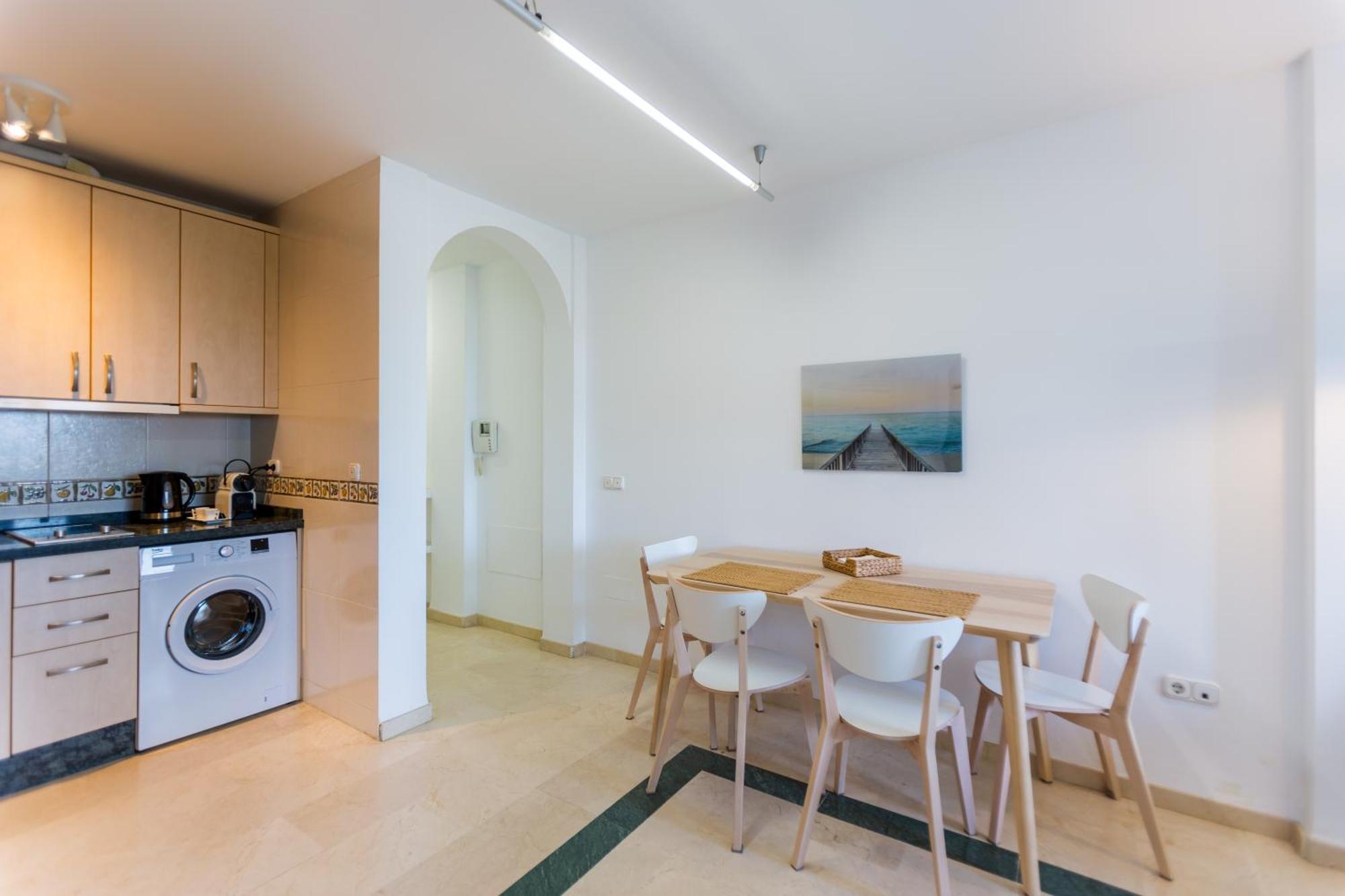 Bonito Apartamento En Primera Linea De Playa Estepona Exterior foto